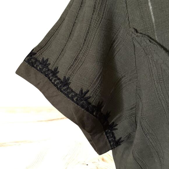 Akemi + Kin Anthropologie Top Size Large Dandelion Embroidered Beaded Boho Olive - Picture 10 of 10